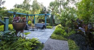 Lillyvilla Gardens - Hardscaping