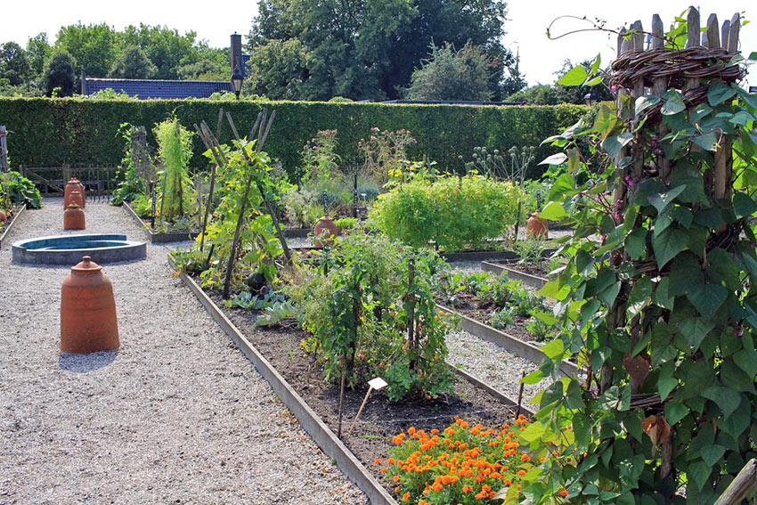 Muiderslot Gardens