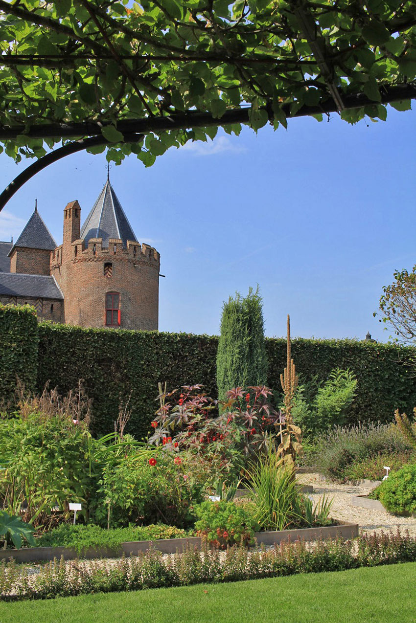 Muiderslot Gardens