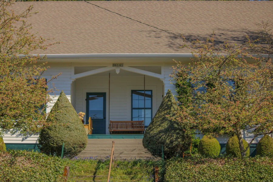 Member Garden Tour: Kathleen of Old Hurlburt School Gardens