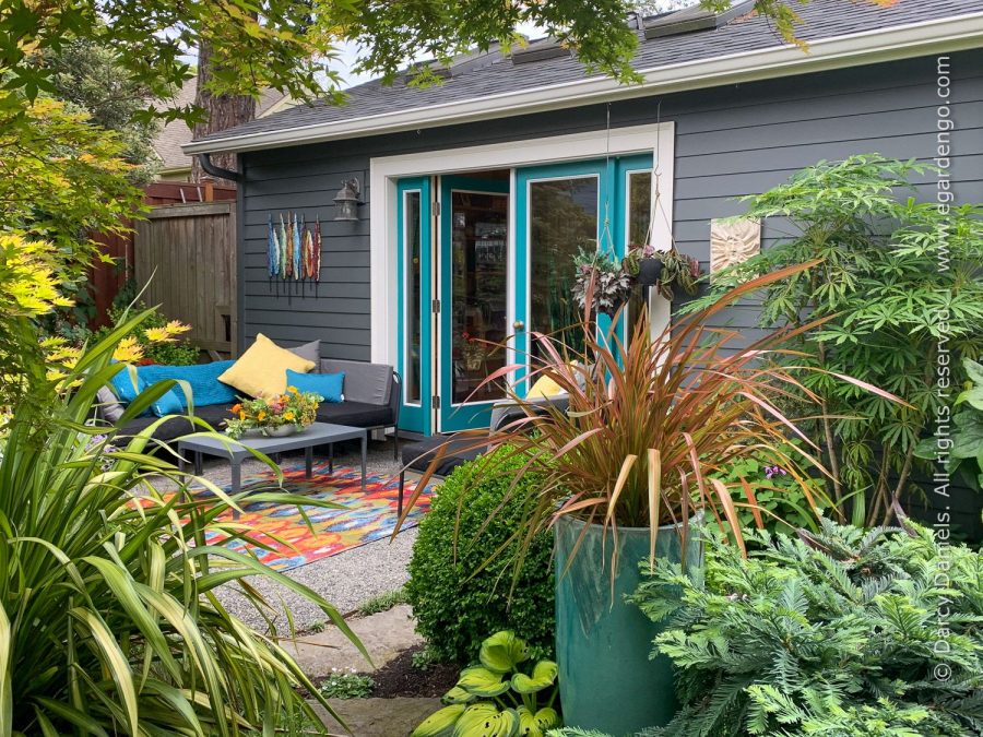 "Mix and Match – Tips for Creating Perfectly Coordinated Plant Combos" with Darcy Daniels